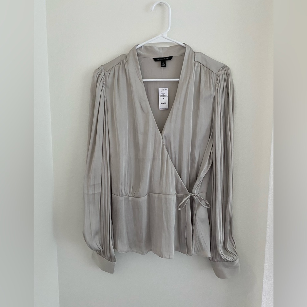 Brand new banana republic blouse